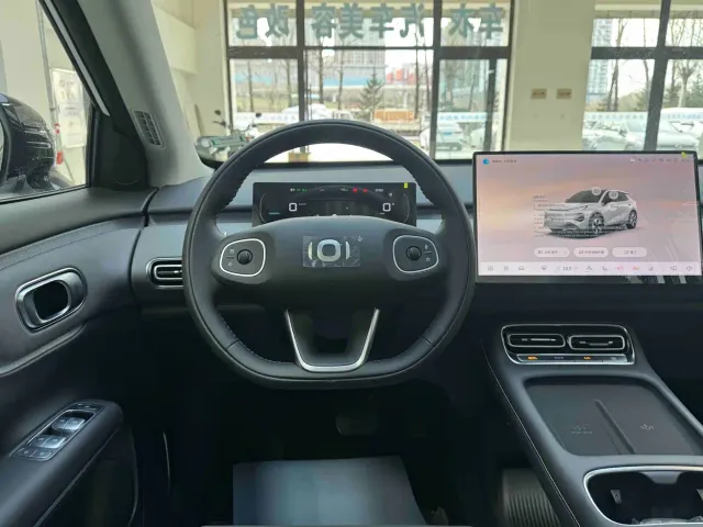 Changan Qiyuan Q05 — Фото автомобиля 19