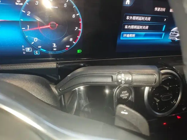 Mercedes-Benz GLA-Class — Фото автомобиля 13