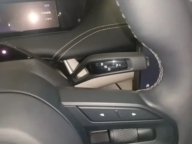 Xiaomi SU7 — Фото автомобиля 13