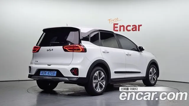Kia Niro Niro Plus Air — Фото автомобиля 2