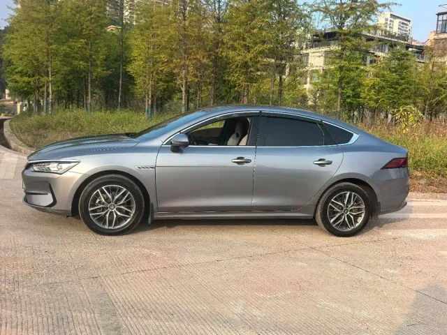 BYD Qin PLUS — Фото автомобиля 5