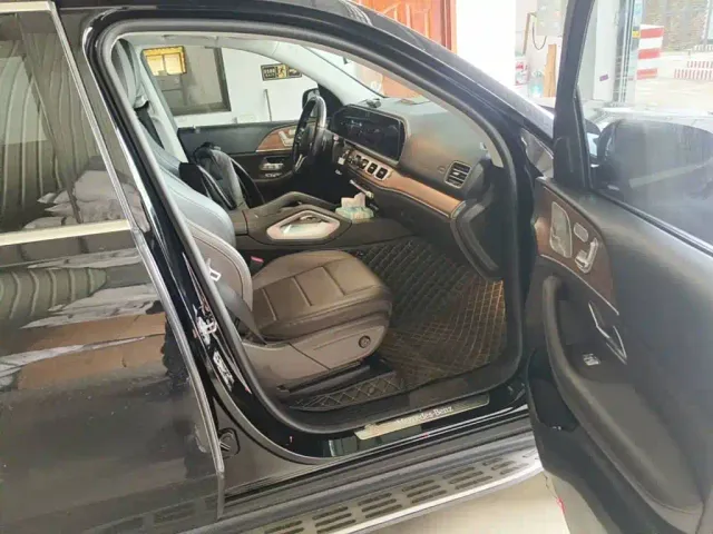 Mercedes-Benz GLE-Class — Фото автомобиля 10
