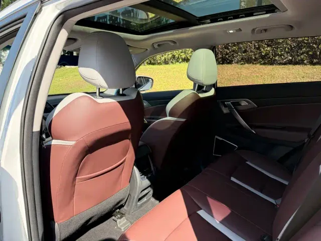 Geely Boyue — Фото автомобиля 11