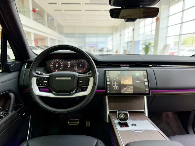 Land Rover Range Rover — Фото автомобиля 14