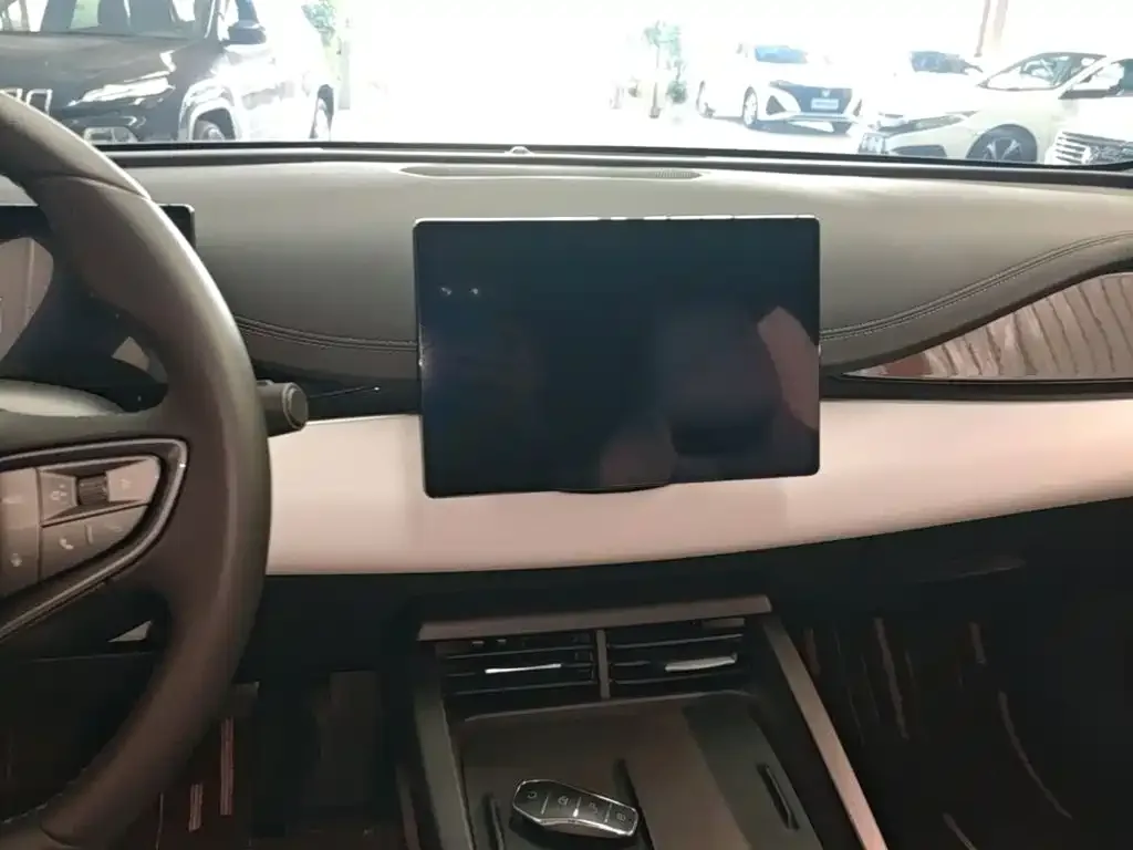 BYD Seal 06 New Energy 2024 DM-i 80KM Luxury — Фото автомобиля 12