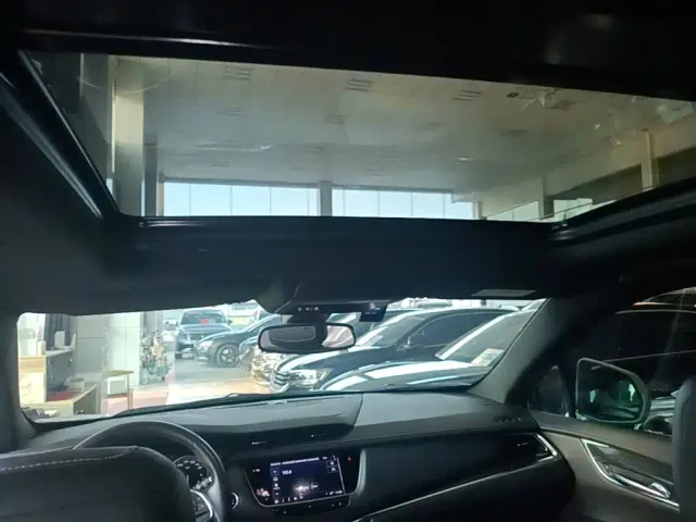 Cadillac XT5 — Фото автомобиля 17