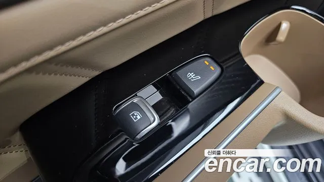 Kia Sorento Новый Sorento 4 поколение Бензин 2.5T 2WD — Фото автомобиля 14