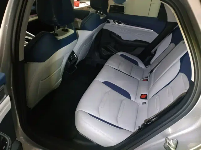 Geely Xingrui — Фото автомобиля 16