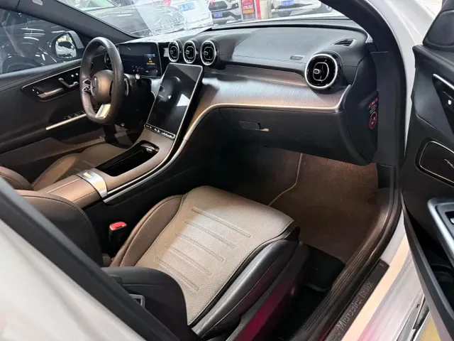 Mercedes-Benz C-Class — Фото автомобиля 16