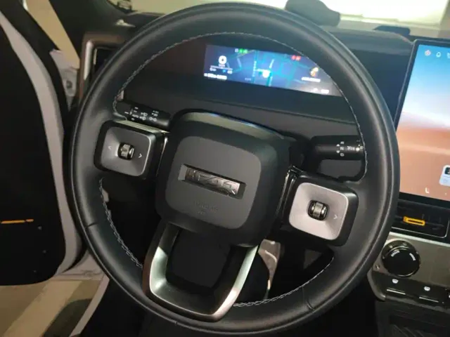 iCAR V23 — Фото автомобиля 15