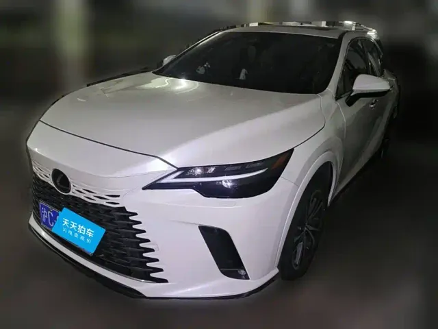 Фотография автомобиля — Lexus RX