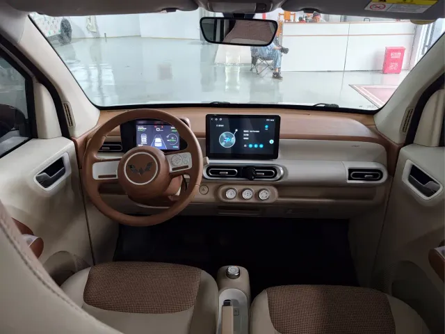 Wuling Hongguang Mini EV — Фото автомобиля 9