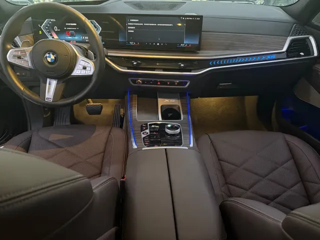 BMW X5 — Фото автомобиля 7
