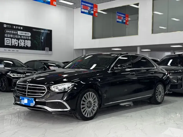 Фотография автомобиля — Mercedes-Benz E-Class