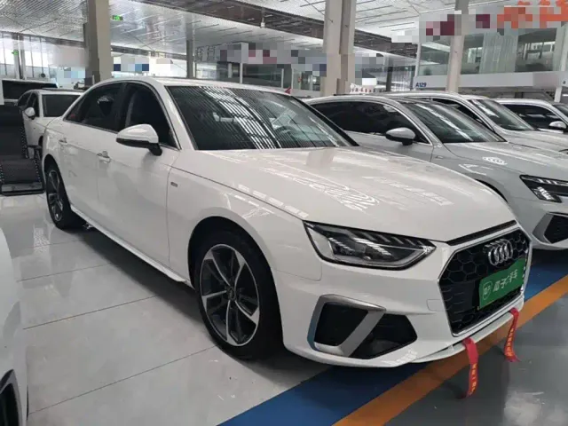 Audi A4L — Фото автомобиля 3