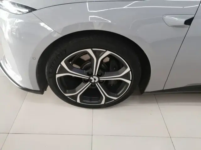 Nio ET5 Touring — Фото автомобиля 22