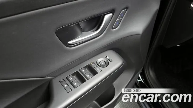 Hyundai Kona Kona (SX2) Бензин 1.6 Turbo 4WD — Фото автомобиля 17