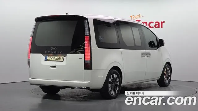 Hyundai Staria — Фото автомобиля 2