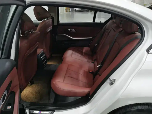 BMW 3 Series — Фото автомобиля 15