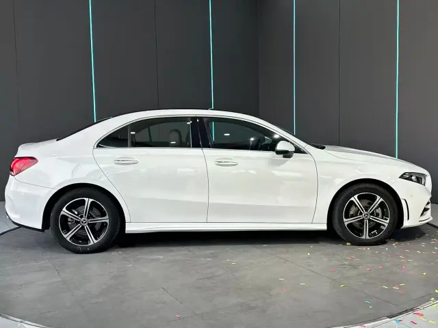 Mercedes-Benz A-Class — Фото автомобиля 4