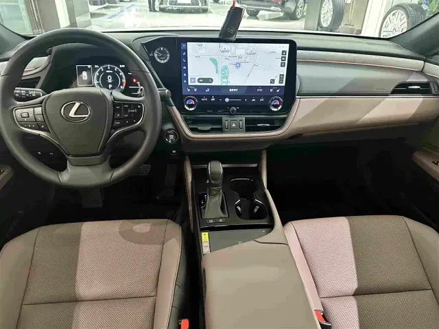 Lexus ES — Фото автомобиля 15