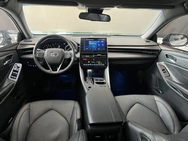 Toyota Avalon — Фото автомобиля 8