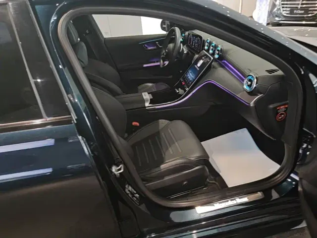 Mercedes-Benz C-Class — Фото автомобиля 24