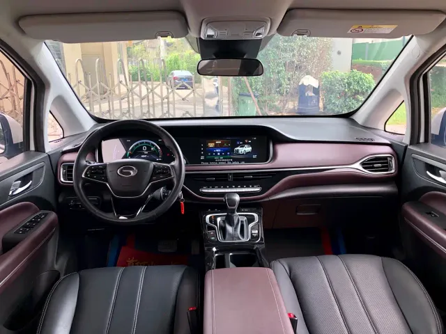 GAC Trumpchi M6 — Фото автомобиля 8