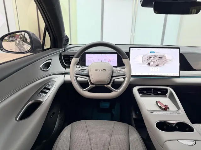 BYD Sealion 06 — Фото автомобиля 15