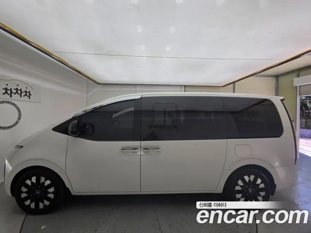 Hyundai Staria — Фото автомобиля 2
