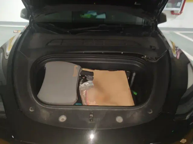Tesla Model Y — Фото автомобиля 10