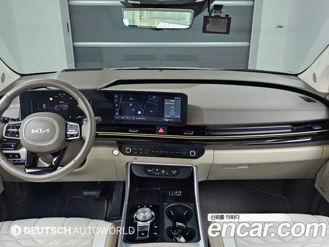 Kia Carnival Generation 4 — Фото автомобиля 6