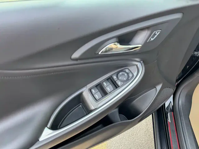 Chevrolet Malibu XL — Фото автомобиля 12