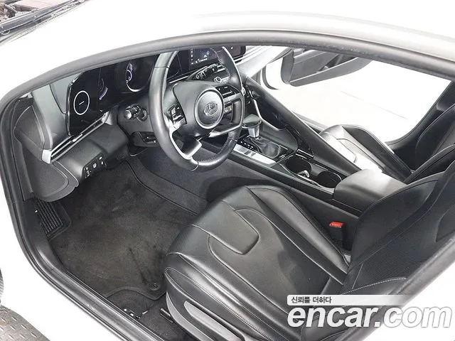 Hyundai Avante CN7 — Фото автомобиля 17