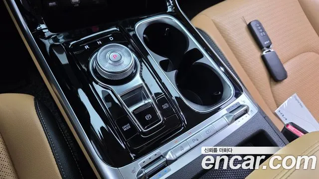 Kia Carnival Generation 4 — Фото автомобиля 11
