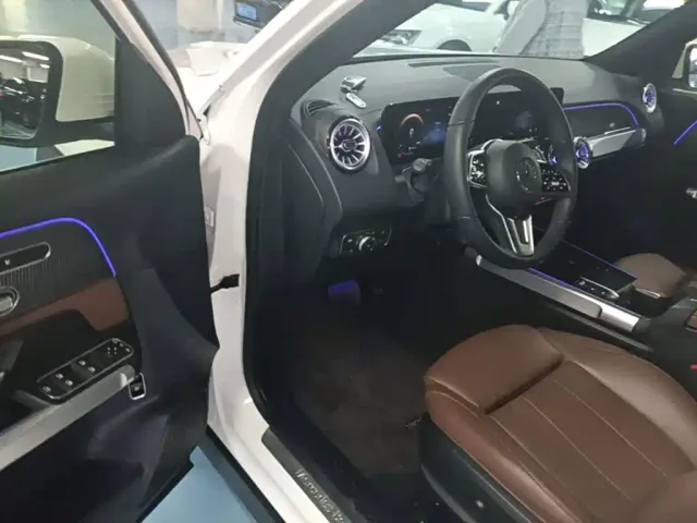 Mercedes-Benz GLB-Class — Фото автомобиля 11