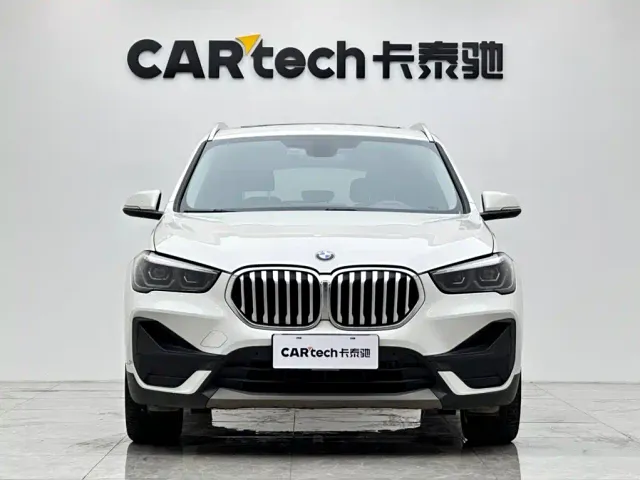 BMW X1 — Фото автомобиля 7
