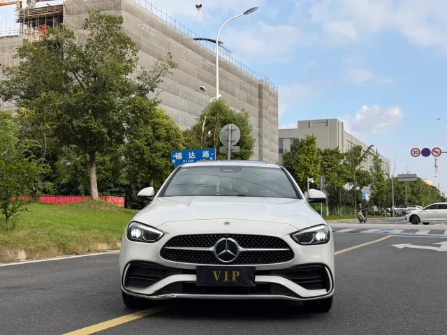 Mercedes-Benz C-Class — Фото автомобиля 2