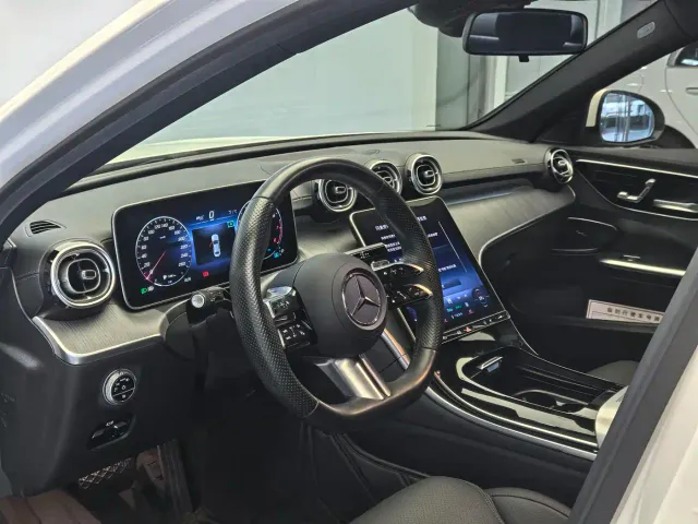 Mercedes-Benz C-Class — Фото автомобиля 12