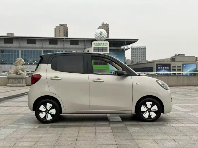 Wuling Hongguang Mini EV — Фото автомобиля 5