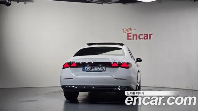 Mercedes-Benz E-Class W214 — Фото автомобиля 4