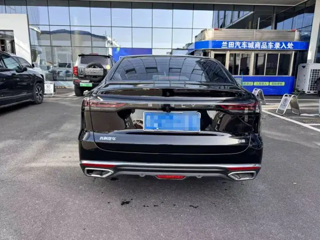 Geely Emgrand — Фото автомобиля 4