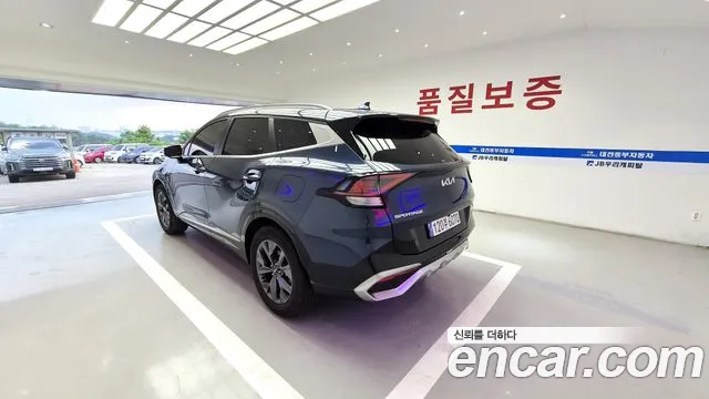 Kia Sportage Sportage 5-е поколение Бензин 1.6 турбо 2WD — Фото автомобиля 4
