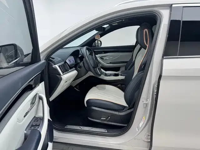 BYD Song PLUS — Фото автомобиля 6