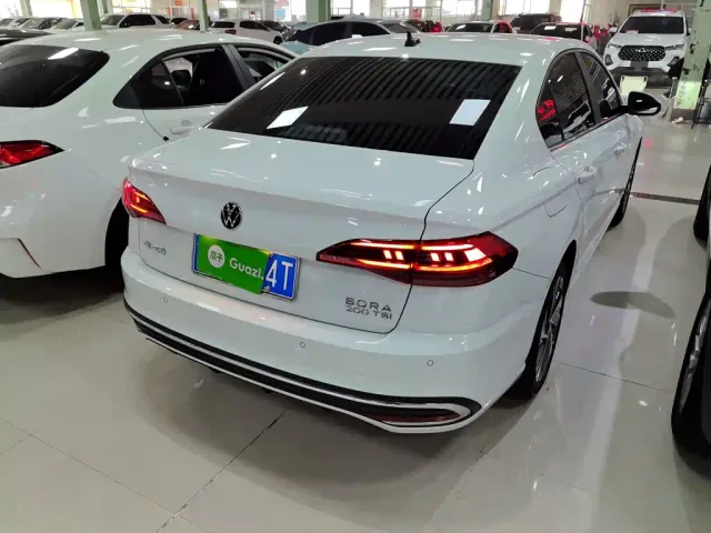Volkswagen Bora — Фото автомобиля 6