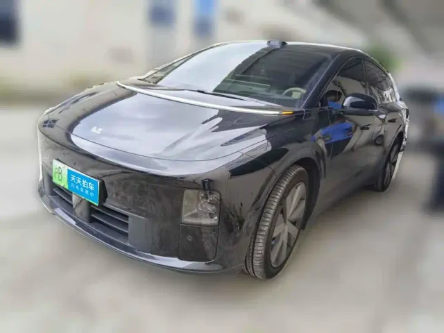 Фотография автомобиля — Li Auto i6