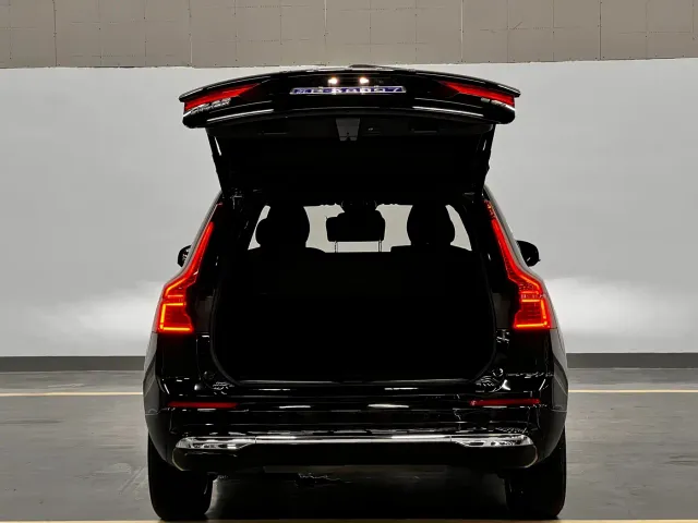 Volvo XC60 — Фото автомобиля 15