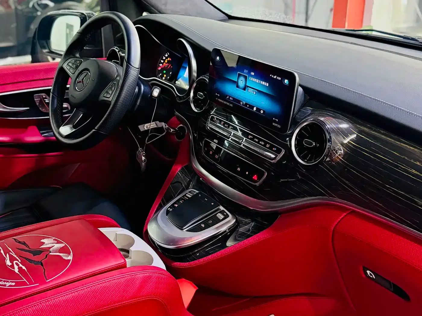Shangzhe Shangzhe V-Class 2021 V260L Platinum Horse Edition — Фото автомобиля 6