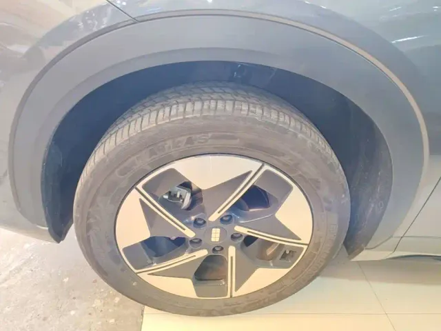 Geely Galaxy E5 — Фото автомобиля 22