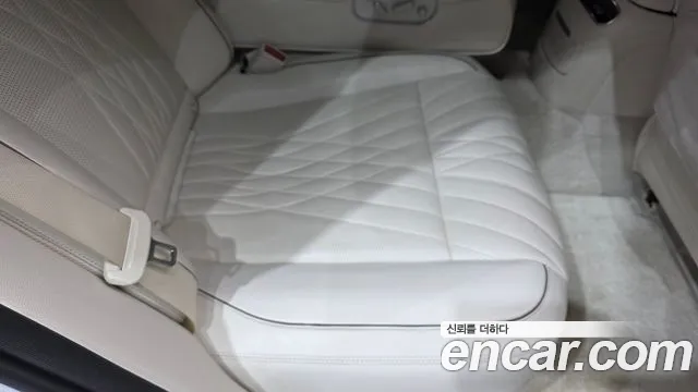 Genesis G90 Бензин 3.5 турбо AWD — Фото автомобиля 23